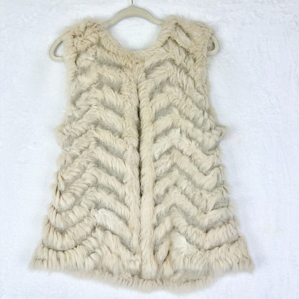 Metric Knits Rabbit Fur Vest Size Large Fur Collection Chevron Hook & Eye Front